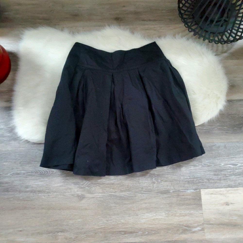 ‼️**5 for $10*** White House Black Market skirt‼️